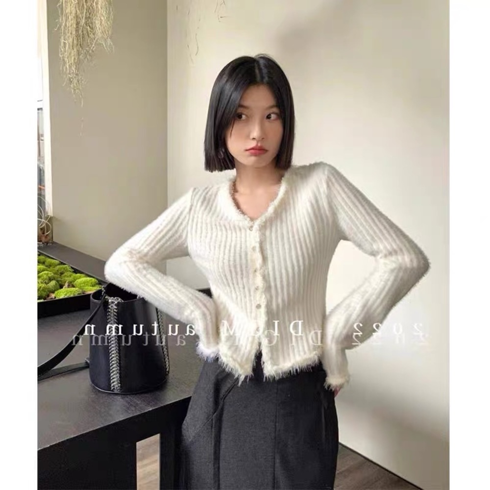 SWEATER CARDIGAN WHITE SOFT